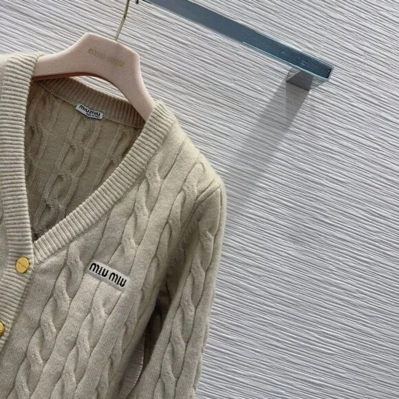 Miu Miu 2025 New Arrival Classic Cardigan Sweater - Picture 8 of 8